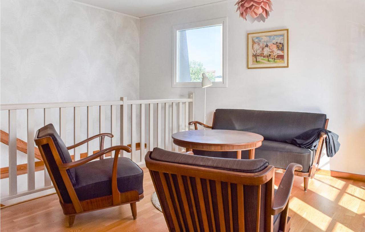 Cozy Home In Karlskrona With Kitchen Exteriör bild